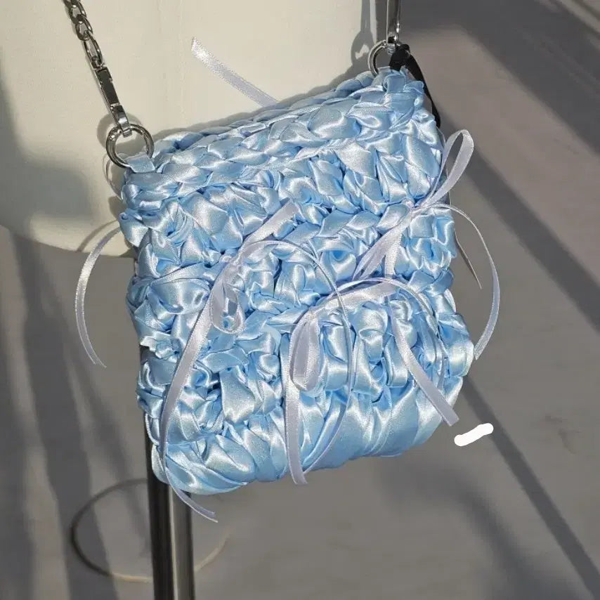 [BUNJANG] Handmade Satin Ribbon Mini Crossbody Bag / 새틴 리본가방 뜨개가방 공단리본 미니 크로스백 핸드메이드