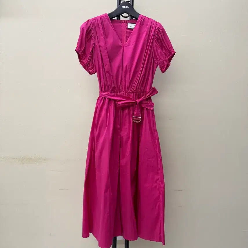 [BUNJANG] MOJO.S.FINAE Pleated Line V-Neck Dress / 모조에스핀 플리츠라인 브이넥 원피스