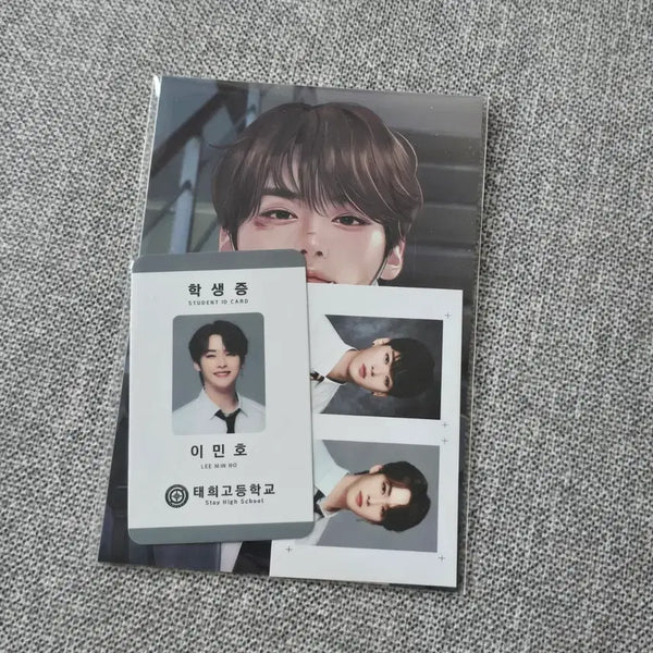 [BUNJANG] Stray Kids Lee Know 2024 Birthday Cafe POB Student ID / 스트레이키즈 스키즈 리노 생일카페 특전 생카 팬아트 학생증 2024년 굿즈