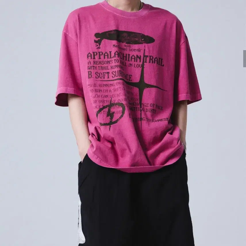 [BUNJANG] Travel Reason Trail Pigment T-Shirt Magenta / travel 트래블 리즌 트레일 피그먼트 반팔티 마젠타