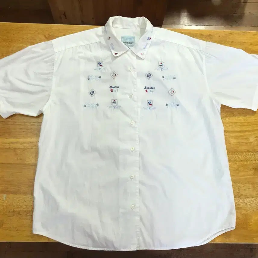 [BUNJANG] IL SUFFIT White Embroidered Shirt / IL SUFFIT 화이트 자수 셔츠