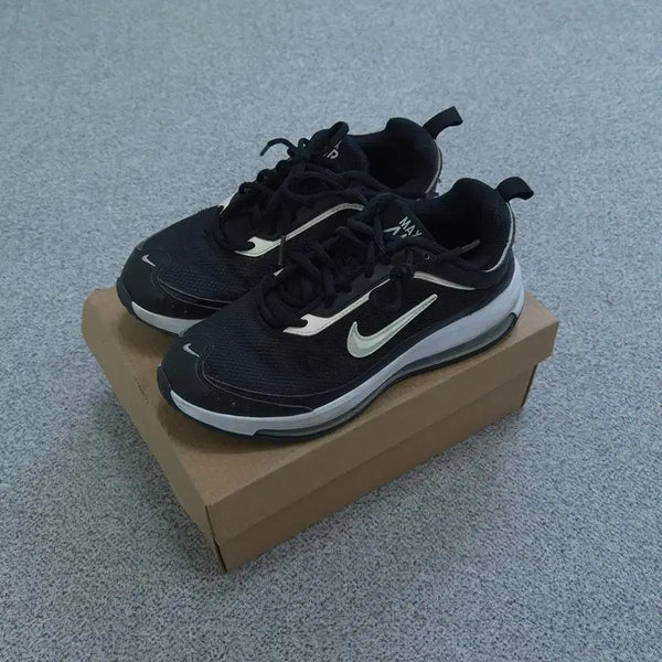 [BUNJANG] Nike Sneakers 245 / 245 나이키 스니커즈/일반 운동화 | 0729B03