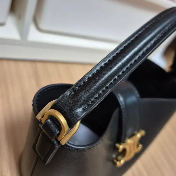[BUNJANG] Women's Classic Black Leather Tote Bag with Gold Logo / 여성패션가방