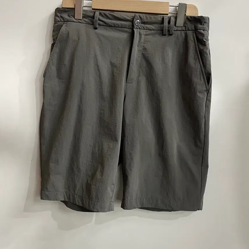 [BUNJANG] Henry Cotton Golf Functional Shorts / 34(L~XL) 헨리코튼 골프 기능성 숏팬츠 반바지 2.0