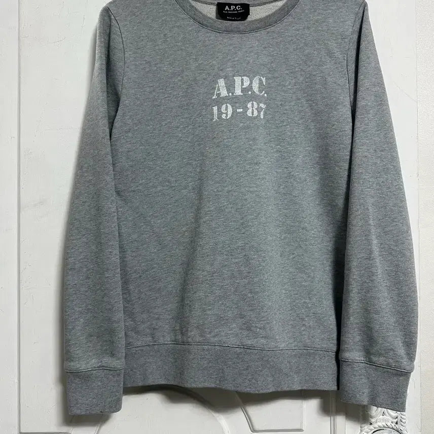 [BUNJANG] A.P.C. Melissa Logo Sweatshirt / 아페쎄 APC 멜리사 로고 맨투맨