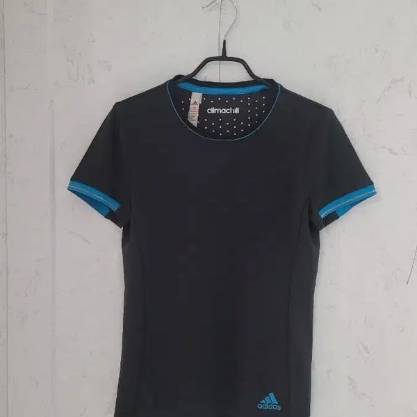 [BUNJANG] Adidas Climachill Short Sleeve T-Shirt Women's Size 90 / 아디다스 클라이마칠 반팔 티셔츠 여성용 90