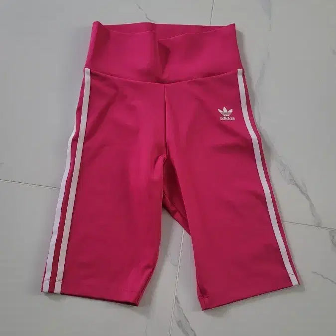 [BUNJANG] Adidas 3-Stripes Hot Pink Bike Shorts XS / 아디다스 3선 핫핑크 바이크쇼츠