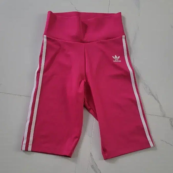 [BUNJANG] Adidas 3-Stripes Hot Pink Bike Shorts XS / 아디다스 3선 핫핑크 바이크쇼츠