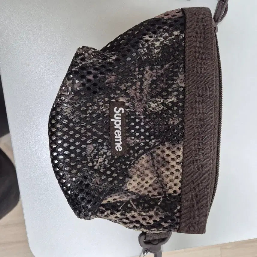 [BUNJANG] Supreme Camo Mesh Mini Pouch / 슈프림 메쉬 미니 파우치 카모 팝니다