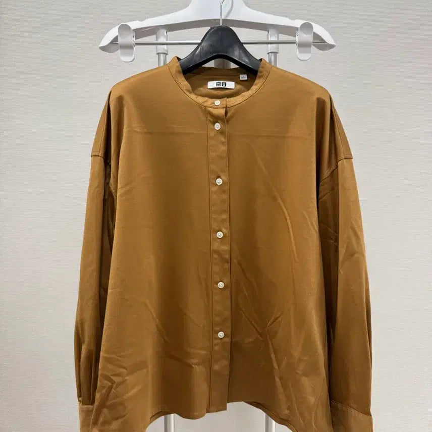[BUNJANG] Uniqlo U Women's Shirt - Camel, Size L / 유니클로U 여성 셔츠 L사이즈