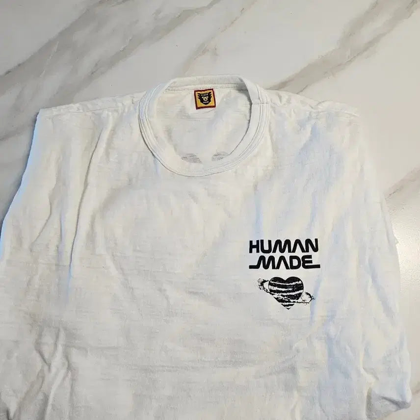 [BUNJANG] Human Made Spaceship Graphic T-Shirt White / 휴먼메이드 우주선 그래픽 반팔티 화이트