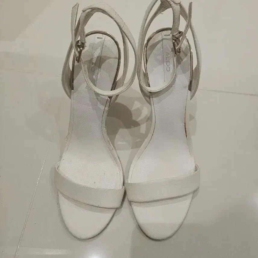 [BUNJANG] ALDO White Strap Heels / 알도 스트랩 힐 화이트