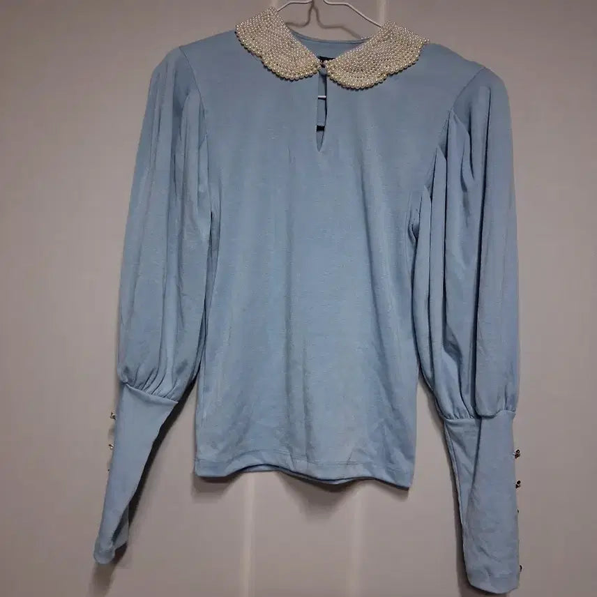 [BUNJANG] CHAVI Pearl Collar Blouse Sky Blue (Size 55) / CHAVI 진주 카라 블라우스 하늘색(55)