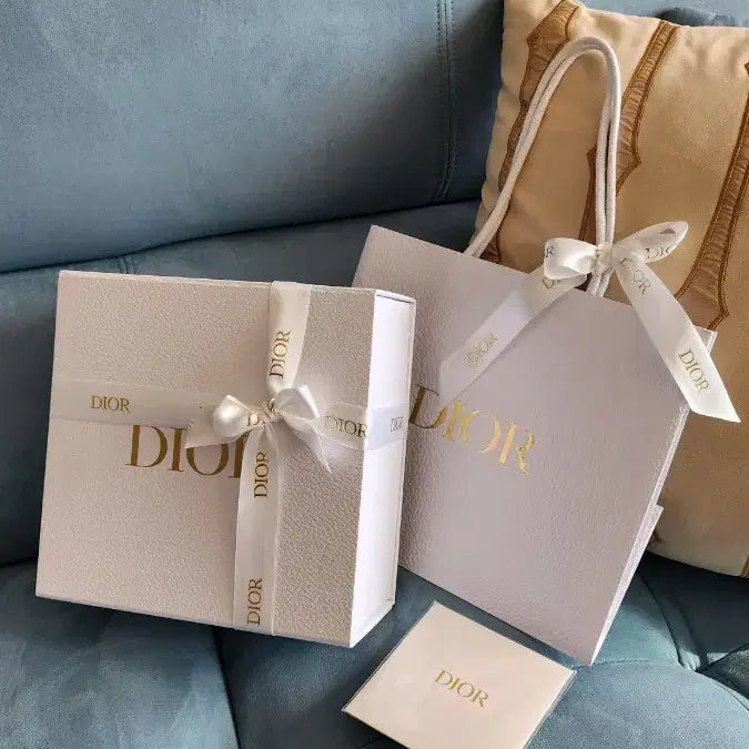 [BUNJANG] Dior Mini Bag Box Set with Ribbon and Shopping Bag / 12-3)디올미니백박스미스카로미니백셋트