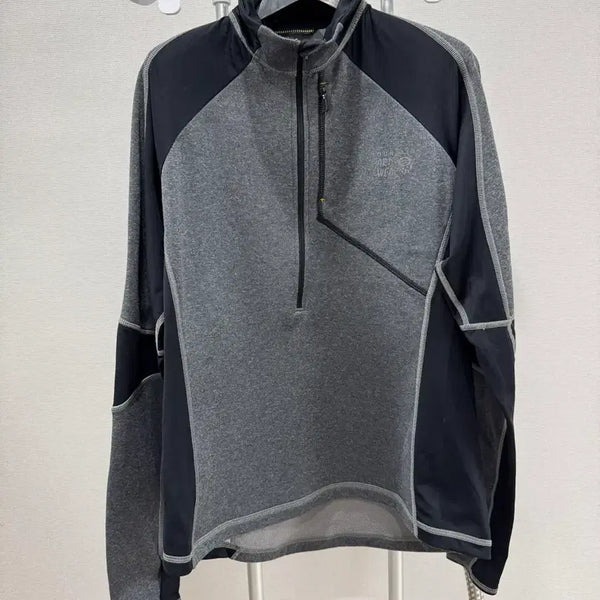 [BUNJANG] Mountain Hardwear Half-Zip Long-Sleeve T-Shirt - Size M / 마운틴하드웨어 반집업 긴팔티셔츠 M사이즈