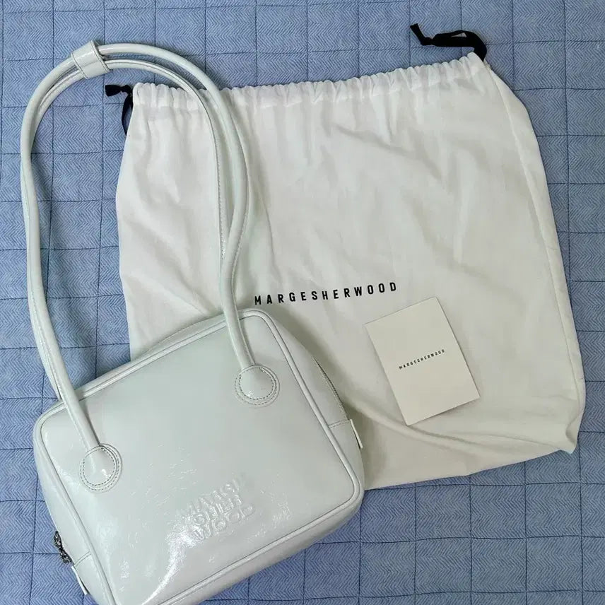 [BUNJANG] Majieurd Shoulder Bag / 마지셔우드