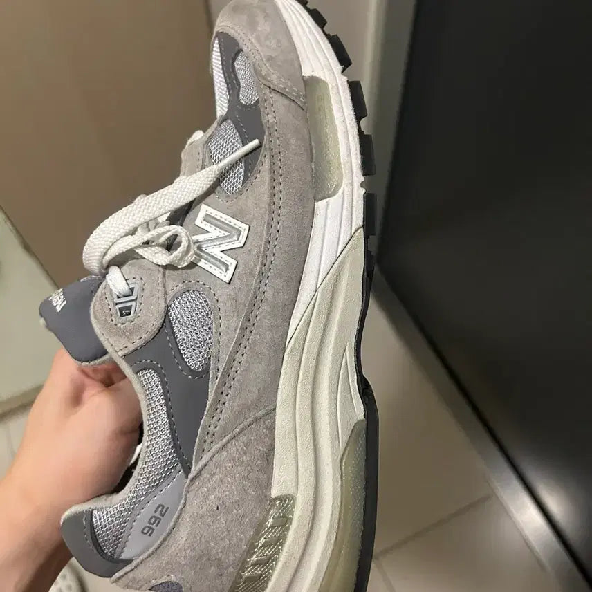 [BUNJANG] New Balance 992 Sneakers / 뉴발란스992