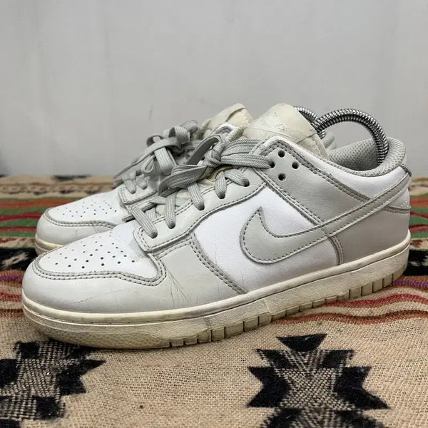 [BUNJANG] Nike Dunk Low Light Bone Sneakers Shoes 235 / 나이키 덩크 로우 라이트본 스니커즈 운동화 235 X02681