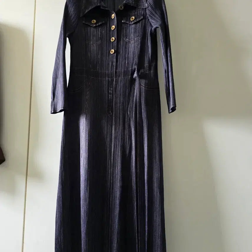 [BUNJANG] Black Pleated Shirt Dress / 블랙. 청   플리츠. 스타일.  셔츠 원피스