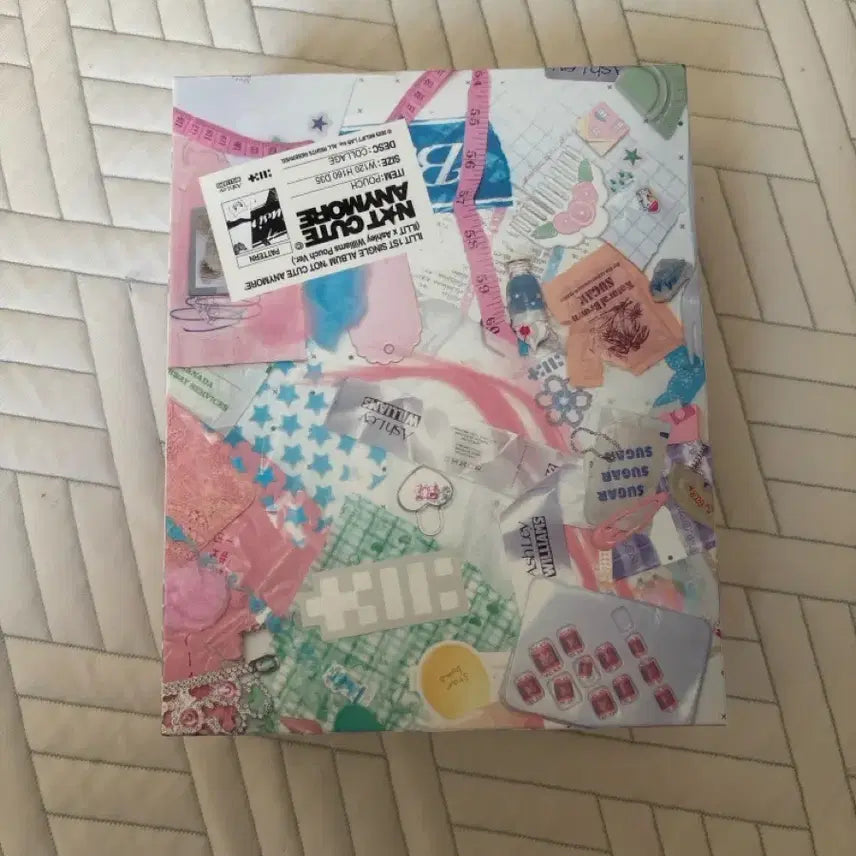 [BUNJANG] ILLIT 1st Single Album 'NOT CUTE ANYMORE' Ashley Williams Pouch Version / 1st Single Album 'NOT CUTE ANYMORE' (ILLIT X Ashley Williams Pouch Ver.)