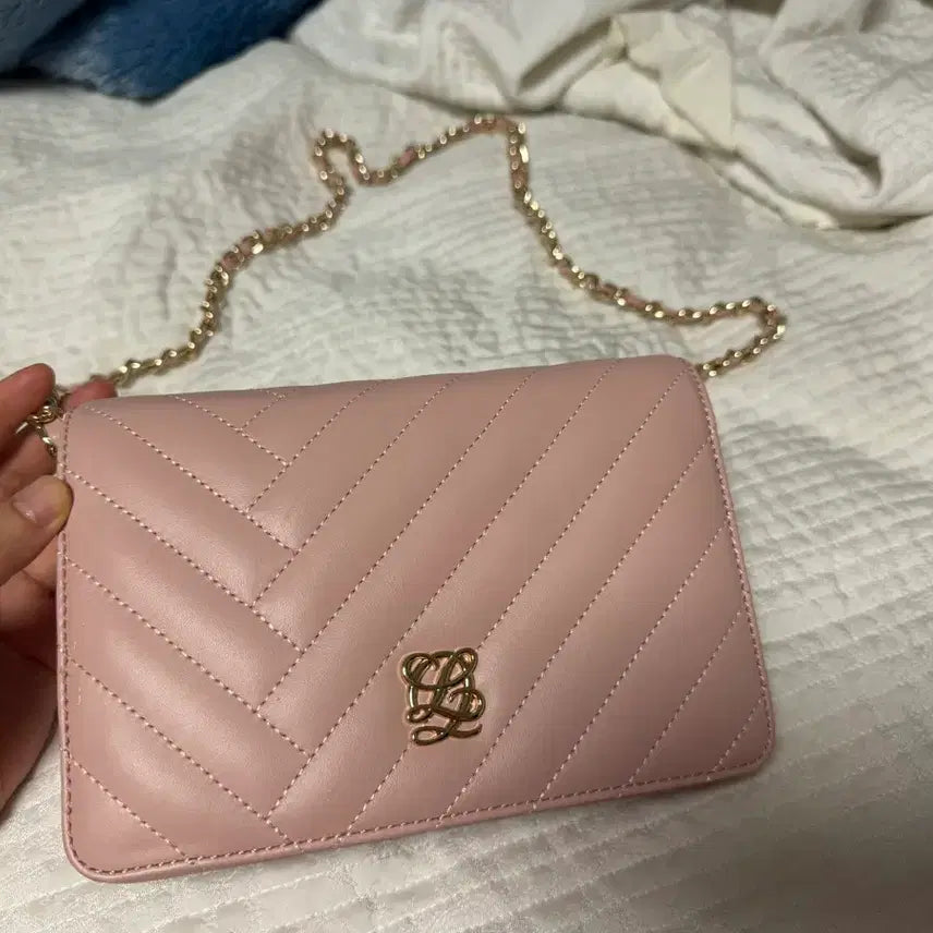 [BUNJANG] Louis Quatorze Crossbody Bag / 루이가또즈 크로스백