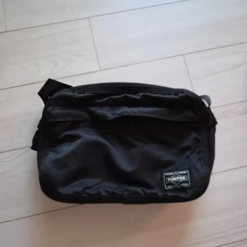 [BUNJANG] Porter Frame Shoulder Bag / 포터 프레임 숄더백 깨끗한 상품 팝니다