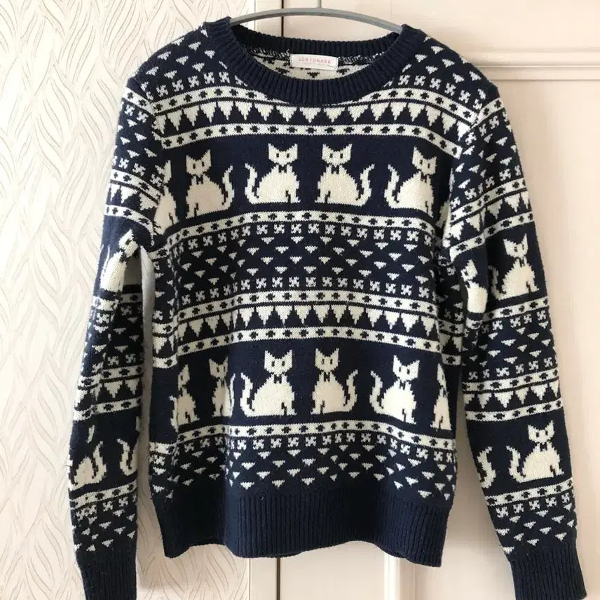 [BUNJANG] Nordic Pattern Cat Knit Sweater / 고양이 노르딕 패턴 니트
