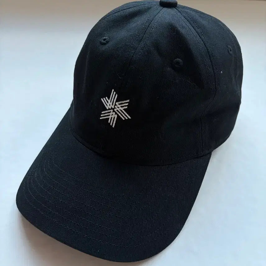 [BUNJANG] Goldwin Logo Cotton Cap Hat, Black / 골드윈 로고 코튼 캡 모자, 블랙 색상