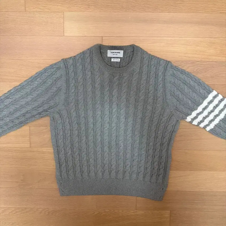 [BUNJANG] Thom Browne Cable Knit Crewneck Pullover Light Grey Size 4 / 톰브라운 케이블 사선니트