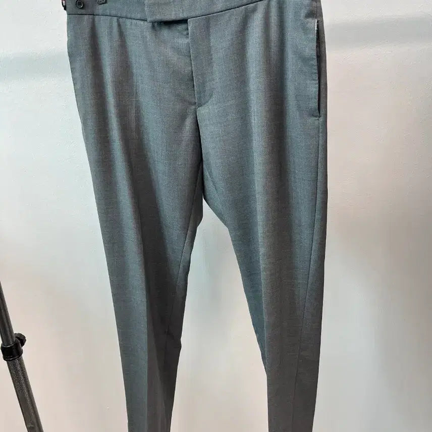 [BUNJANG] Thom Browne Tri-Stripe Slim Fit Trousers Size 32 / 32) 톰브라운 삼선 슬랙스