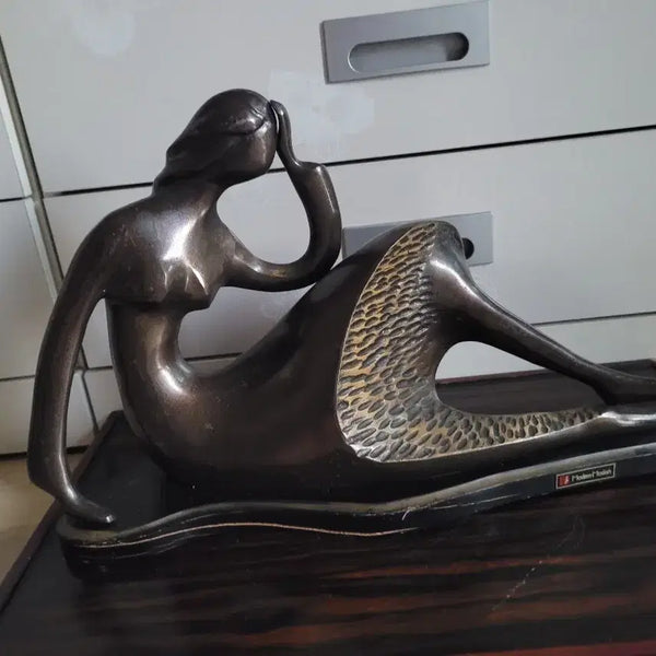 [BUNJANG] Bronze Woman Sculpture by Jongsoo Kyung / 브론즈 여인 조각상