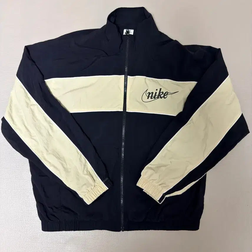 [BUNJANG] Nike Windbreaker Jacket Size L / 나이키 바람막이 점퍼 자켓 L사이즈