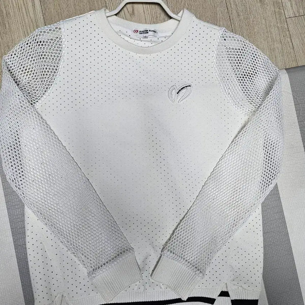 [BUNJANG] Master Bunny Edition White Mesh Sweater / 마스터바니 에디션 화이트 망사 스웨터