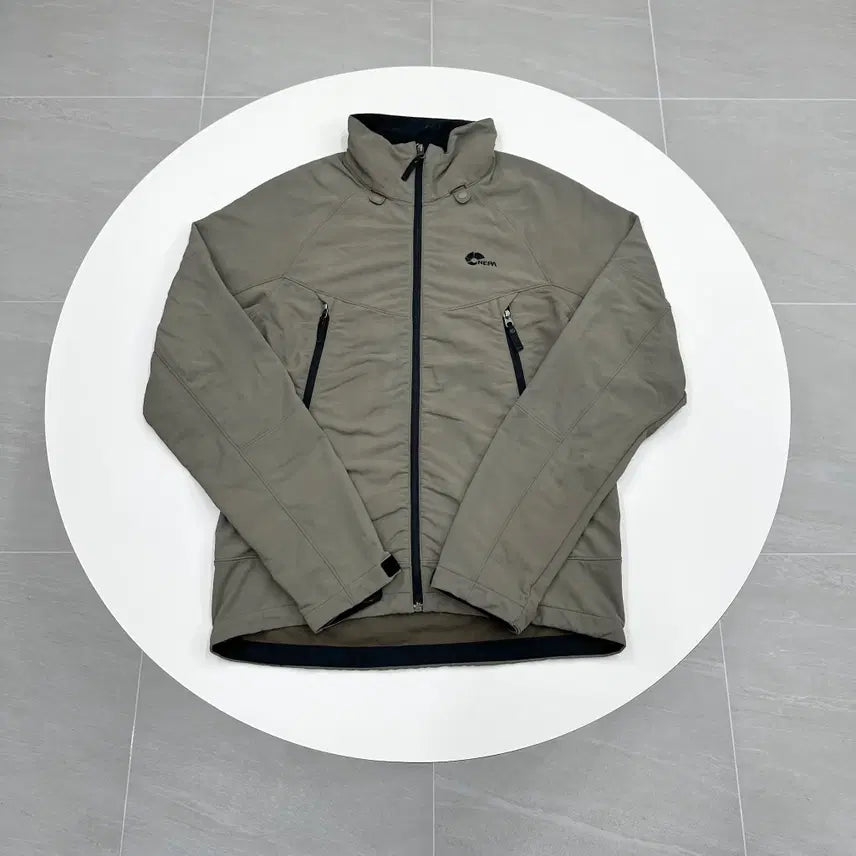 [BUNJANG] Nepa Men's Running Windbreaker M (95) / 네파 러닝 바람막이 남성 M 95