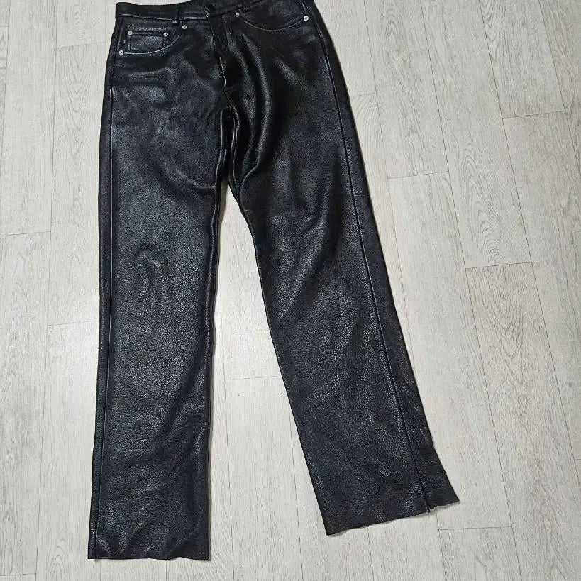 [BUNJANG] Black Leather Pants / 검정색 레더 팬츠