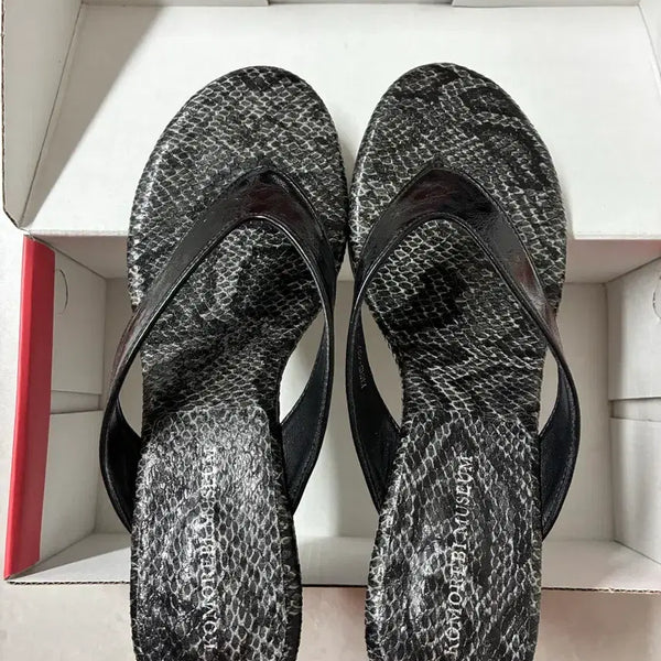 [BUNJANG] Komorebi Museum Wedge Flip-Flop Sandals (230) Like New / 코모레비뮤지엄 웨지 플립플랍 샌들 (230) 새상품급