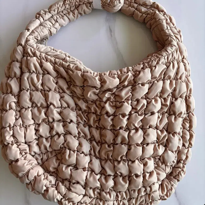 [BUNJANG] COS Quilted Oversized Shoulder Bag Beige / 코스 정품 퀼티드 오버사이즈 숄더백 베이지 땅콩빵