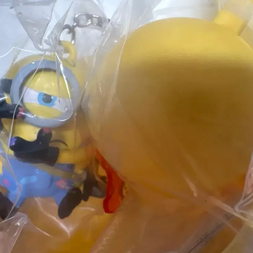 [BUNJANG] BHC Minions James Keychain (Sealed) / bhc 미니언즈 제임스 키링 미개봉