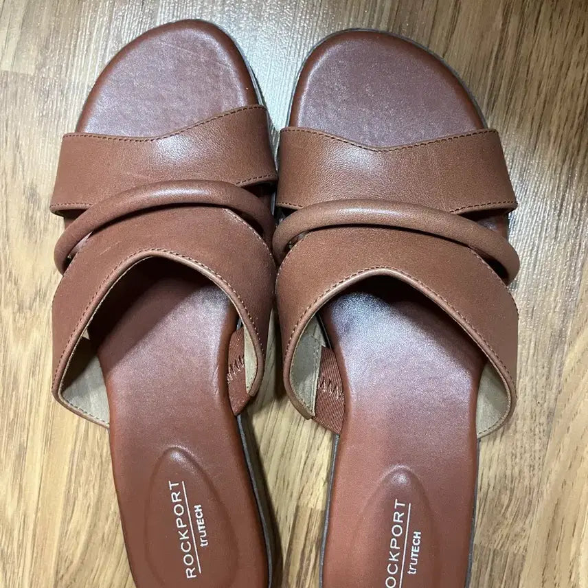 [BUNJANG] Rockport Leather Slippers Trutech Brown 235 / 새상품 락포트 가죽 슬리퍼 trutech 235