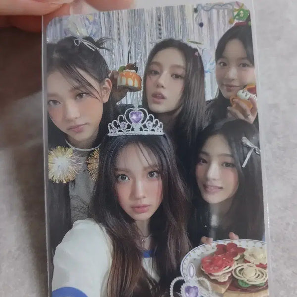 [BUNJANG] NewJeans Group Photocard Haerin Minji Hanni / [상태 최상] 뉴진스 포카 단체 포카 해린 민지 하니