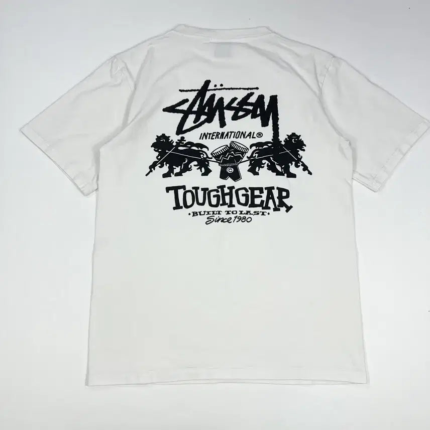 [BUNJANG] Stussy Tough Gear Back Logo Printing T-Shirt White (Size S) / (S) 스투시 터프기어 백로고 프린팅 반팔티 화이트