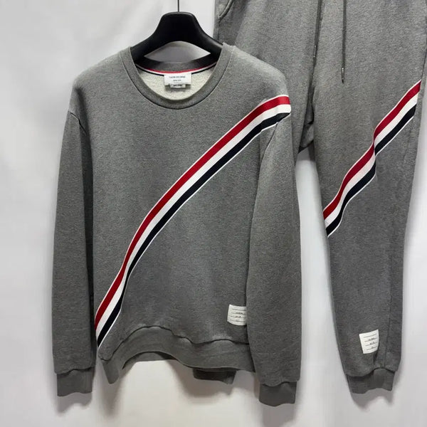[BUNJANG] Thom Browne Sprite Stripe Sweatshirt & Training Set-up / [5/3 size] 톰브라운 스프라이트 삼선 맨투맨 트레이닝 셋업