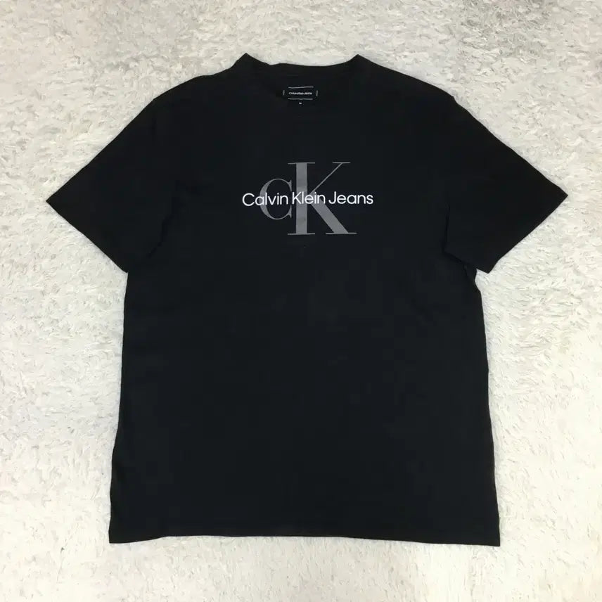 [BUNJANG] Calvin Klein Big Logo T-Shirt / 캘빈클라인 빅로고 반팔티 만원샵 GG29