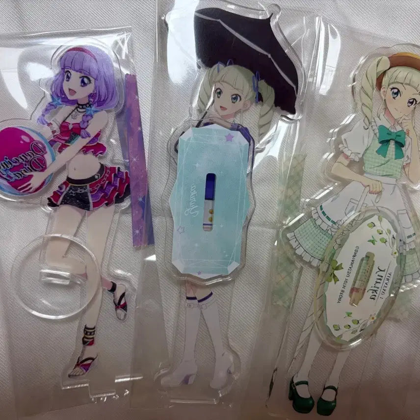 [BUNJANG] Aikatsu! Acrylic Stand - Yuri, Yurika, Rira, Sumire / 아이엠스타 아이카츠 유리 유리카 리라 스미레 아크릴 스탠드 판매