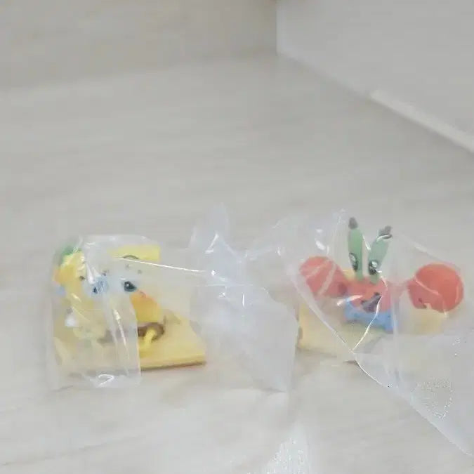 [BUNJANG] SpongeBob SquarePants & Mr. Krabs Baby Figure Set / 스펀지밥 베이비 피규어 (스펀지밥, 집게사장)