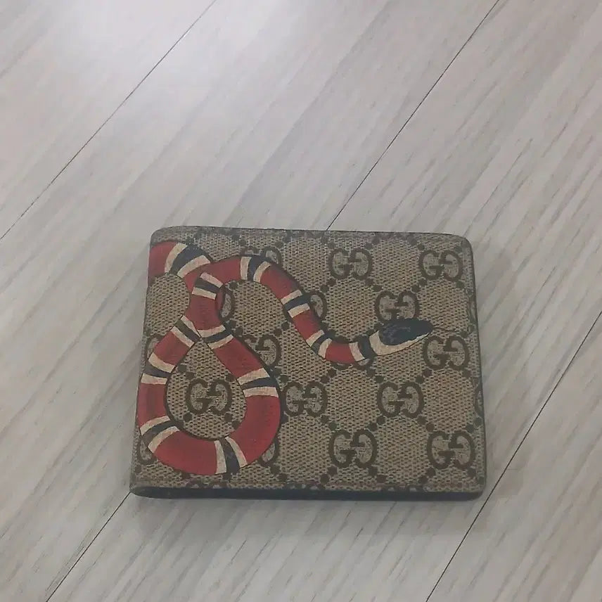 [BUNJANG] Gucci Kingsnake Bi-fold Wallet / 구찌 킹스네이크 반지갑