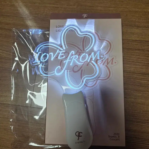 [BUNJANG] fromis_9 LOVE FROM Lightstick / 프로미스나인 LOVE FROM 응원봉 판매합니다.