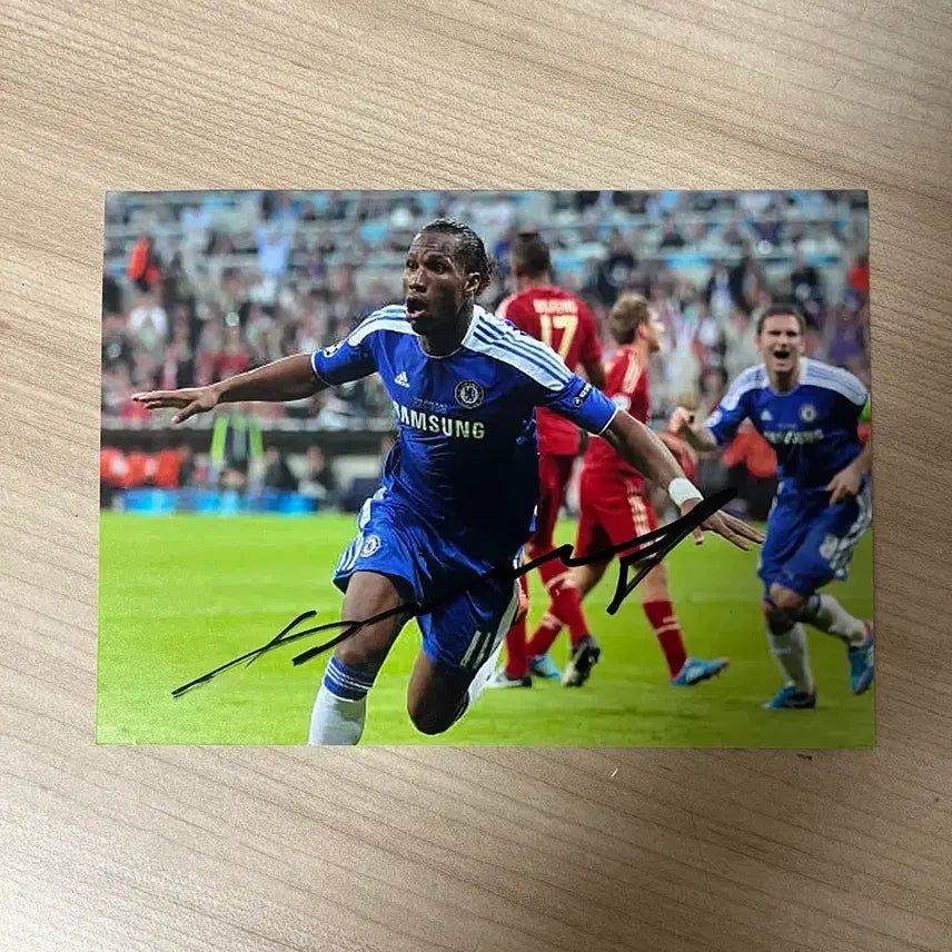 [BUNJANG] Didier Drogba Signed Chelsea Photo / 첼시 드록바 싸인 포토 (인증 가능)