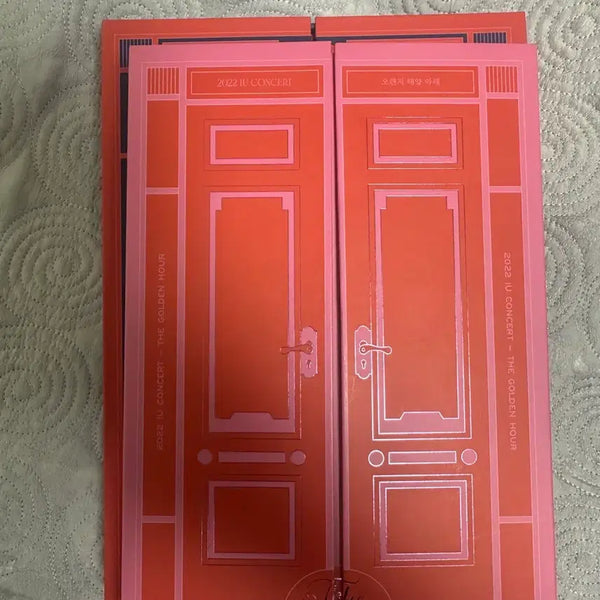 [BUNJANG] IU Golden Hour Concert DVD, Blu-ray Unsealed Bundle Set / 아이유 골든아워 콘서트 dvd, 블루레이 개봉 일괄 판매