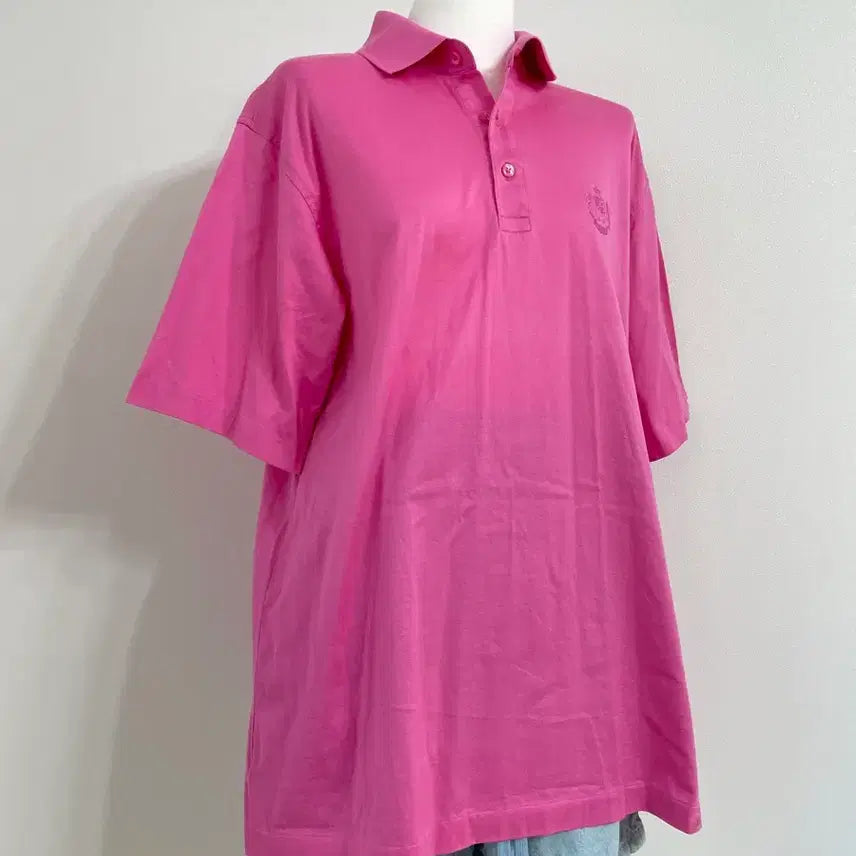 [BUNJANG] Y2K Hot Pink Collared T-Shirt - Vintage Fit / 빈티지카라티 핀터깔/y2k/제니 퀸카로살아남는법st 핫핑크 카라티셔츠 빈티지룩 박시핏 빈티지카라